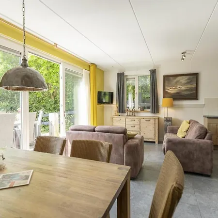 Detached 6 Pers Apartment De Koog (Texel)