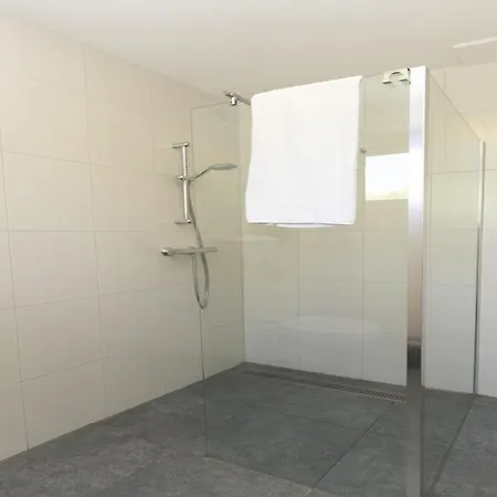 Apartment Detached 6 Pers *
