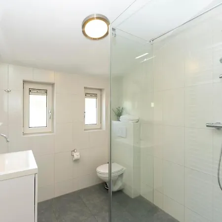 Apartman Detached 6 Pers