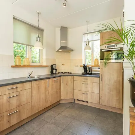 Apartman Detached 6 Pers *